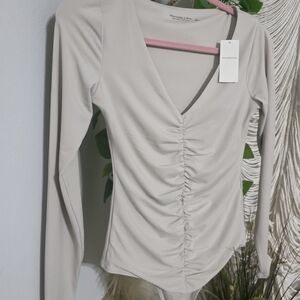 Abercrombie & Fitch Cream Long Sleeve Ruched Top